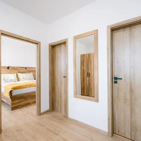 U Zlatej Vcely Gasthof Vradiste